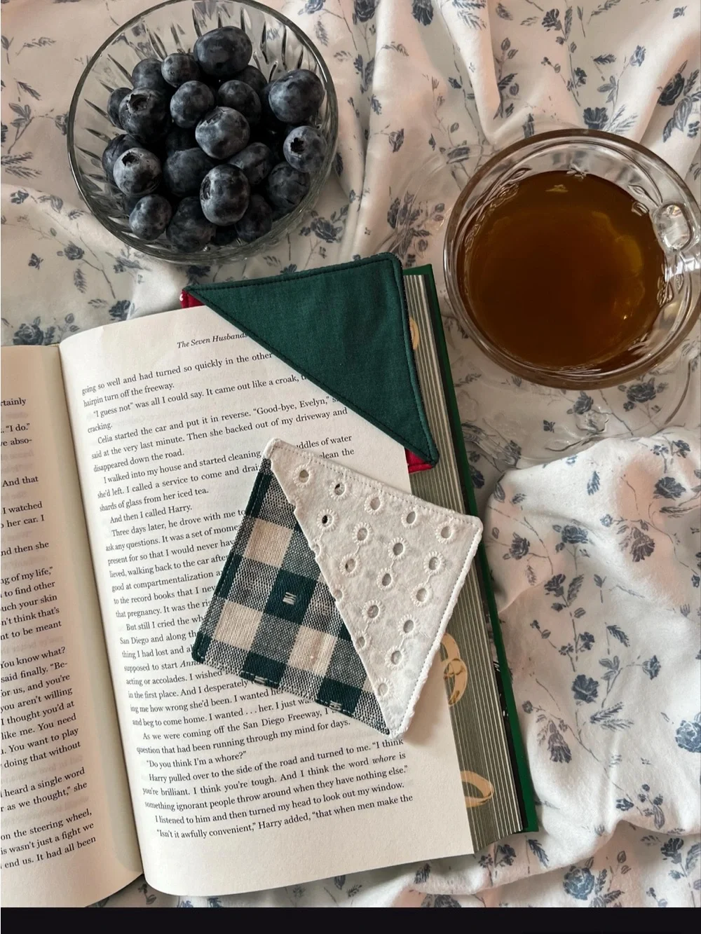 Handmade Green Gingham Eyelet Red Heart Corner Bookmark Set